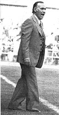 Carmelo Di Bella a bordo campo durante una partita ufficiale del Calcio Catania