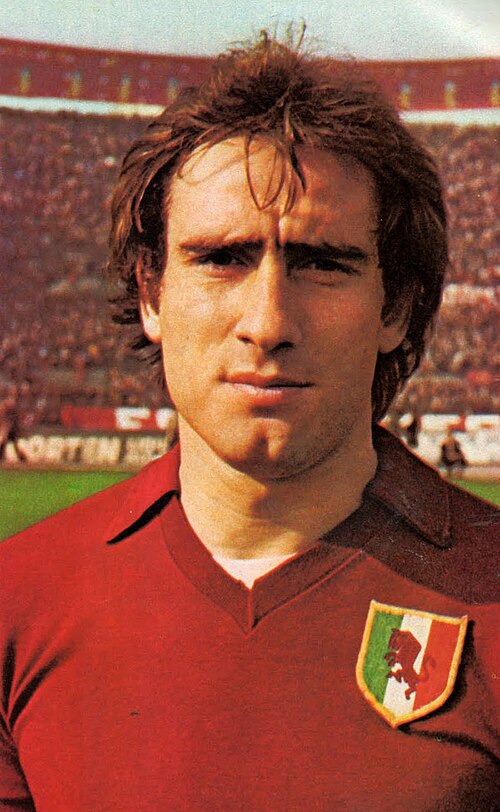 Ritratto ufficiale di Francesco Graziani sulla panchina del Catania — Licenza: Pubblico Dominio (Scadenza termini d'autore) — Crediti: Wikimedia Commons Contributors