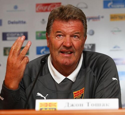 Ritratto ufficiale di John Toshack sulla panchina del Catania — Licenza: Pubblico Dominio (Scadenza termini d'autore) — Crediti: Wikimedia Commons Contributors