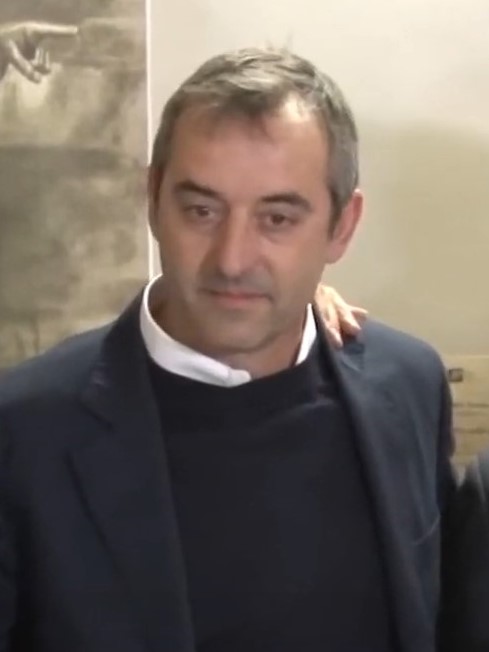 Ritratto ufficiale di Marco Giampaolo sulla panchina del Catania — Licenza: Pubblico Dominio (Scadenza termini d'autore) — Crediti: Wikimedia Commons Contributors