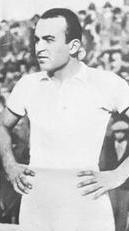 Ritratto del calciatore Benedetto Stella in maglia rossazzurra del Calcio Catania — Licenza: Pubblico Dominio (Scadenza termini d'autore) — Crediti: Wikimedia Commons Contributors