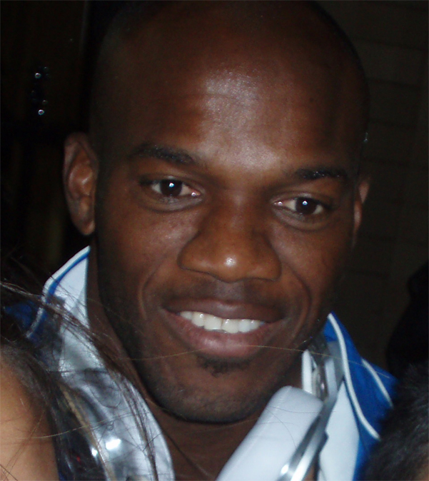 Ritratto del calciatore David Suazo in maglia rossazzurra del Calcio Catania — Licenza: Pubblico Dominio (Scadenza termini d'autore) — Crediti: Wikimedia Commons Contributors