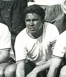 Figurina Panini del fuoriclasse brasiliano Cinesinho in maglia rossazzurra del Catania — Licenza: Pubblico Dominio Italia (Art. 92 L. 633/1941 - >20 anni) — Crediti: Archivio Storico Calcio Catania