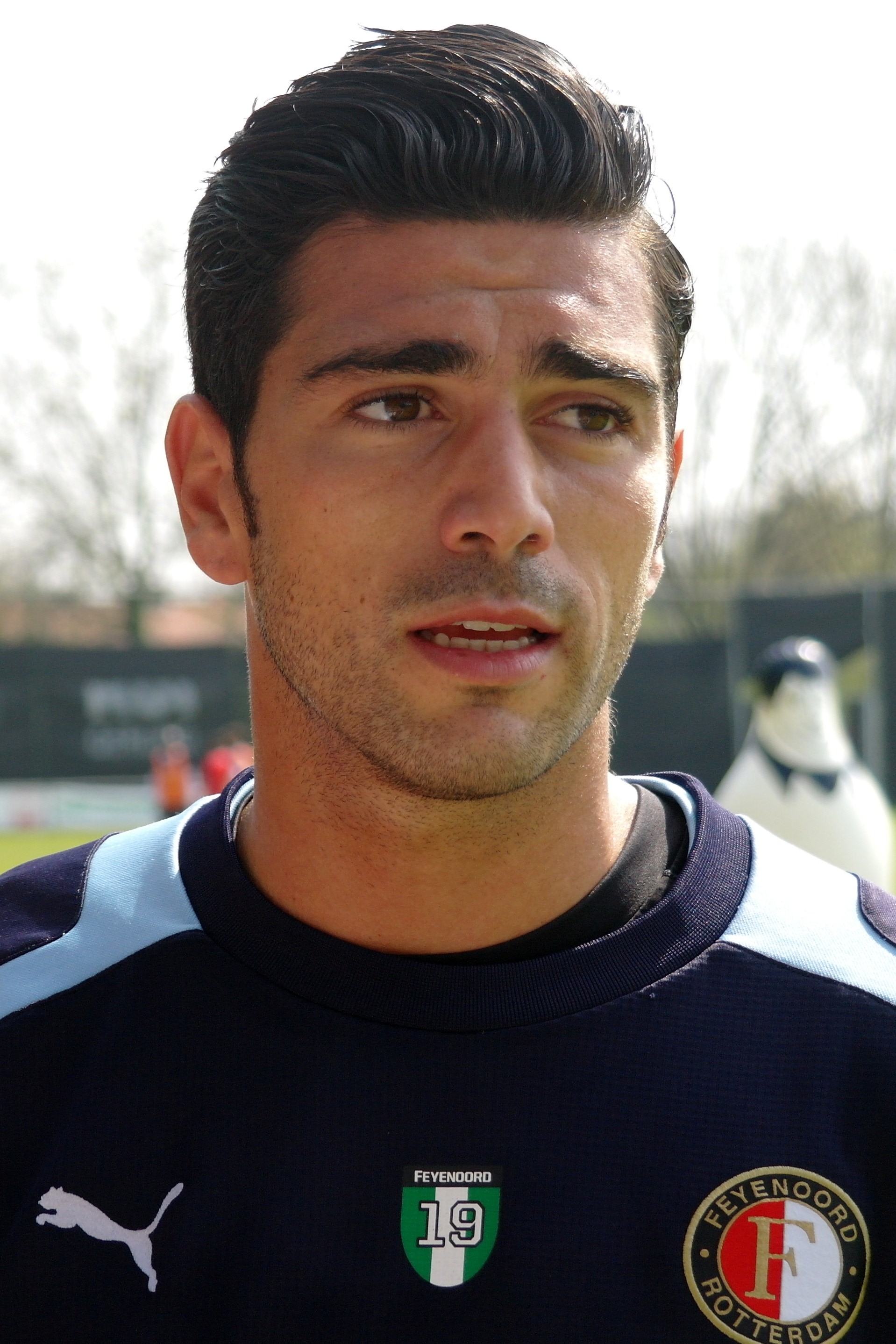 Ritratto del calciatore Graziano Pellè in maglia rossazzurra del Calcio Catania — Licenza: Pubblico Dominio (Scadenza termini d'autore) — Crediti: Wikimedia Commons Contributors