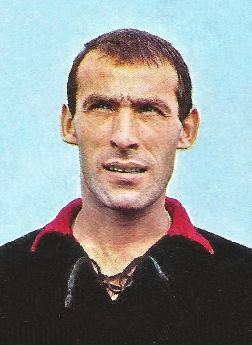 Ritratto del calciatore Mario Barluzzi in maglia rossazzurra del Calcio Catania — Licenza: Pubblico Dominio (Scadenza termini d'autore) — Crediti: Wikimedia Commons Contributors