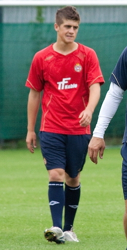 Ritratto del calciatore Michał Chrapek in maglia rossazzurra del Calcio Catania — Licenza: Pubblico Dominio (Scadenza termini d'autore) — Crediti: Wikimedia Commons Contributors
