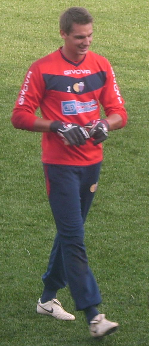 Ritratto del calciatore Tomáš Košický in maglia rossazzurra del Calcio Catania — Licenza: Pubblico Dominio (Scadenza termini d'autore) — Crediti: Wikimedia Commons Contributors