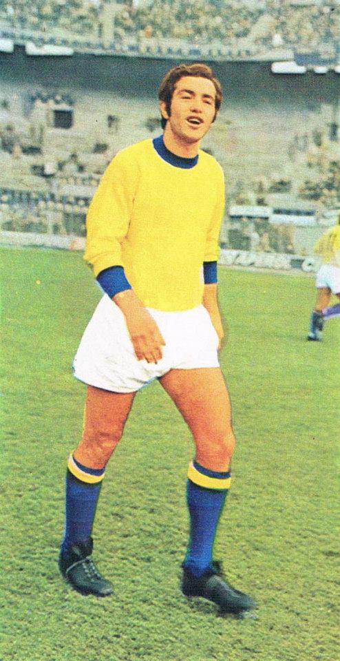 Ritratto del calciatore Vito D'Amato in maglia rossazzurra del Calcio Catania — Licenza: Pubblico Dominio (Scadenza termini d'autore) — Crediti: Wikimedia Commons Contributors