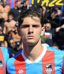 Ritratto del calciatore Simone Buffa in maglia rossazzurra del Calcio Catania — Licenza: Creative Commons CC BY-SA 4.0 — Crediti: Archivio Storico Calcio Catania