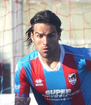 Ritratto del calciatore Michele Somma in maglia rossazzurra del Calcio Catania — Licenza: Creative Commons CC BY-SA 4.0 — Crediti: Archivio Storico Calcio Catania