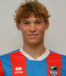 Ritratto del calciatore Simone Baldassar in maglia rossazzurra del Calcio Catania — Licenza: Creative Commons CC BY-SA 4.0 — Crediti: Archivio Storico Calcio Catania