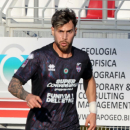 Ritratto del calciatore Andrea De Paoli in maglia rossazzurra del Calcio Catania — Licenza: Creative Commons CC BY-SA 4.0 — Crediti: Archivio Storico Calcio Catania