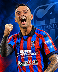 Ritratto del calciatore Roberto Insigne in maglia rossazzurra del Calcio Catania — Licenza: Creative Commons CC BY-SA 4.0 — Crediti: Archivio Storico Calcio Catania