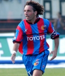 Ritratto del calciatore Vito Grieco in maglia rossazzurra del Calcio Catania — Licenza: Creative Commons CC BY-SA 4.0 — Crediti: Archivio Storico Calcio Catania