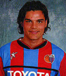 Ritratto del calciatore Gabriele Scandurra in maglia rossazzurra del Calcio Catania — Licenza: Creative Commons CC BY-SA 4.0 — Crediti: Archivio Storico Calcio Catania