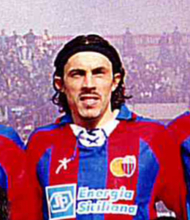 Ritratto del calciatore Massimo Cicconi in maglia rossazzurra del Calcio Catania — Licenza: Creative Commons CC BY-SA 4.0 — Crediti: Archivio Storico Calcio Catania