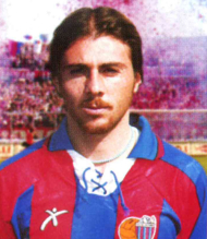 Ritratto del calciatore Marco Napolioni in maglia rossazzurra del Calcio Catania — Licenza: Creative Commons CC BY-SA 4.0 — Crediti: Archivio Storico Calcio Catania