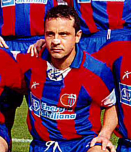 Ritratto del calciatore Alessandro Pane in maglia rossazzurra del Calcio Catania — Licenza: Pubblico Dominio Italia (Art. 92 L. 633/1941 - >20 anni) — Crediti: Archivio Storico Calcio Catania