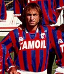 Ritratto del calciatore Antonino Naccari in maglia rossazzurra del Calcio Catania — Licenza: Creative Commons CC BY-SA 4.0 — Crediti: Archivio Storico Calcio Catania