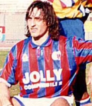 Ritratto del calciatore Jose Sparti in maglia rossazzurra del Calcio Catania — Licenza: Creative Commons CC BY-SA 4.0 — Crediti: Archivio Storico Calcio Catania