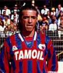Ritratto del calciatore Rocco Macrì in maglia rossazzurra del Calcio Catania — Licenza: Creative Commons CC BY-SA 4.0 — Crediti: Archivio Storico Calcio Catania