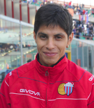 Ritratto del calciatore Pablo Cesar Barrientos in maglia rossazzurra del Calcio Catania — Licenza: Creative Commons CC BY-SA 4.0 — Crediti: Archivio Storico Calcio Catania