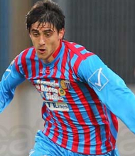 Ritratto del calciatore Mario Angel Paglialunga in maglia rossazzurra del Calcio Catania — Licenza: Creative Commons CC BY-SA 4.0 — Crediti: Archivio Storico Calcio Catania