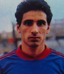 Ritratto del calciatore Andrea Carnevale in maglia rossazzurra del Calcio Catania — Licenza: Creative Commons CC BY-SA 4.0 — Crediti: Archivio Storico Calcio Catania