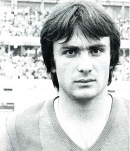 Ritratto del calciatore Luigi Chiavaro in maglia rossazzurra del Calcio Catania — Licenza: Creative Commons CC BY-SA 4.0 — Crediti: Archivio Storico Calcio Catania
