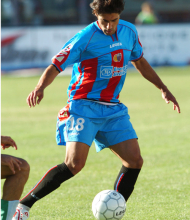 Ritratto del calciatore Giorgio Lucenti in maglia rossazzurra del Calcio Catania — Licenza: Creative Commons CC BY-SA 4.0 — Crediti: Archivio Storico Calcio Catania