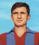 Ritratto del calciatore Gianfranco Trombini in maglia rossazzurra del Calcio Catania — Licenza: Creative Commons CC BY-SA 4.0 — Crediti: Archivio Storico Calcio Catania