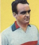Ritratto del calciatore Karl Age Hansen in maglia rossazzurra del Calcio Catania — Licenza: Creative Commons CC BY-SA 4.0 — Crediti: Archivio Storico Calcio Catania