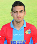 Ritratto del calciatore Gonzalo Escalante in maglia rossazzurra del Calcio Catania — Licenza: Creative Commons CC BY-SA 4.0 — Crediti: Archivio Storico Calcio Catania