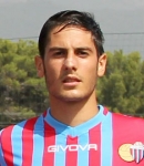 Ritratto del calciatore Luigi Carillo in maglia rossazzurra del Calcio Catania — Licenza: Creative Commons CC BY-SA 4.0 — Crediti: Archivio Storico Calcio Catania