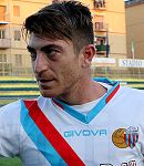 Ritratto del calciatore Andrea Mazzarani in maglia rossazzurra del Calcio Catania — Licenza: Creative Commons CC BY-SA 4.0 — Crediti: Archivio Storico Calcio Catania