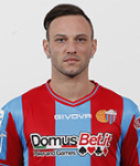 Ritratto del calciatore Matteo Di Piazza in maglia rossazzurra del Calcio Catania — Licenza: Creative Commons CC BY-SA 4.0 — Crediti: Archivio Storico Calcio Catania