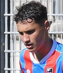 Ritratto del calciatore Donart Lubishtani in maglia rossazzurra del Calcio Catania — Licenza: Creative Commons CC BY-SA 4.0 — Crediti: Archivio Storico Calcio Catania